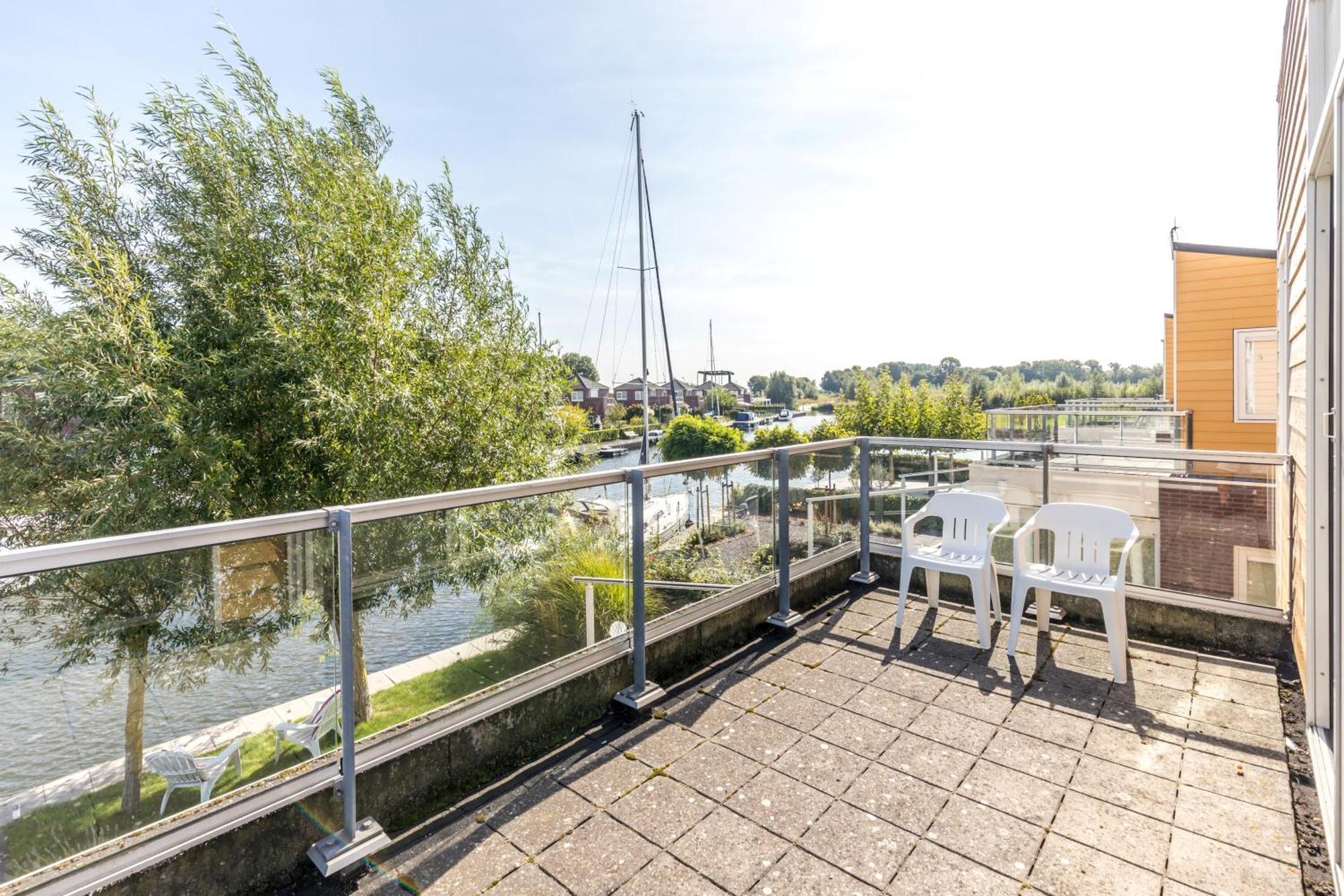 Nautic Rentals - Marinapark Oude-Tonge Екстериор снимка