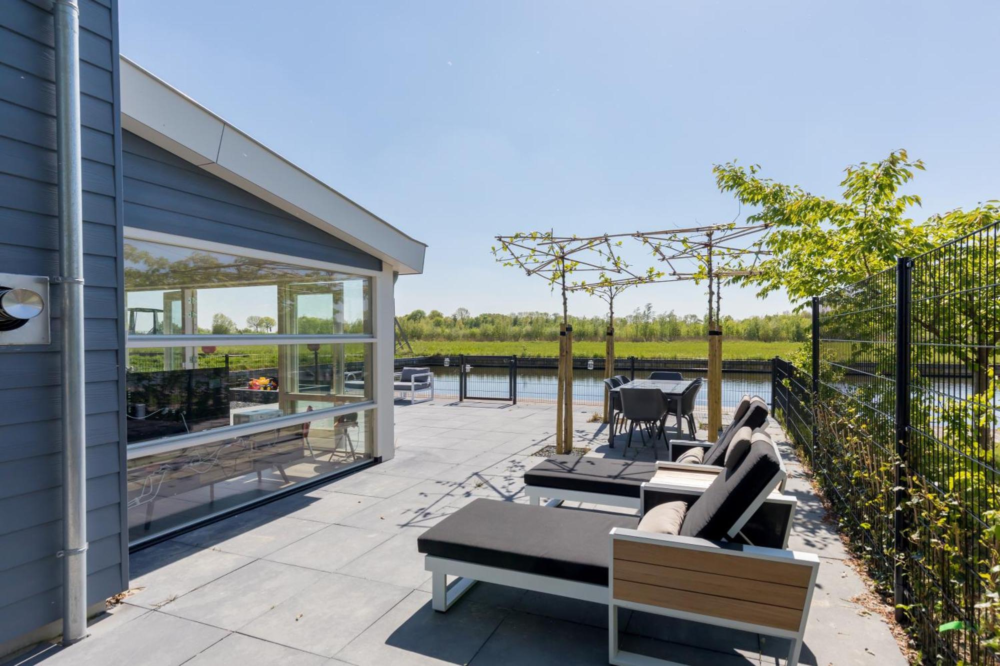 Nautic Rentals - Marinapark Oude-Tonge Екстериор снимка